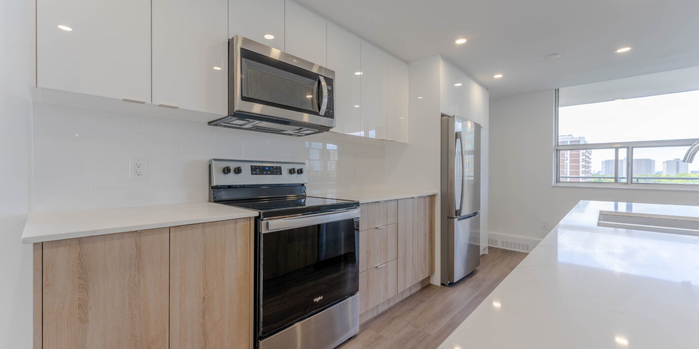 20Stonehill_INT_Model_#802_Kitchen_Sept2022