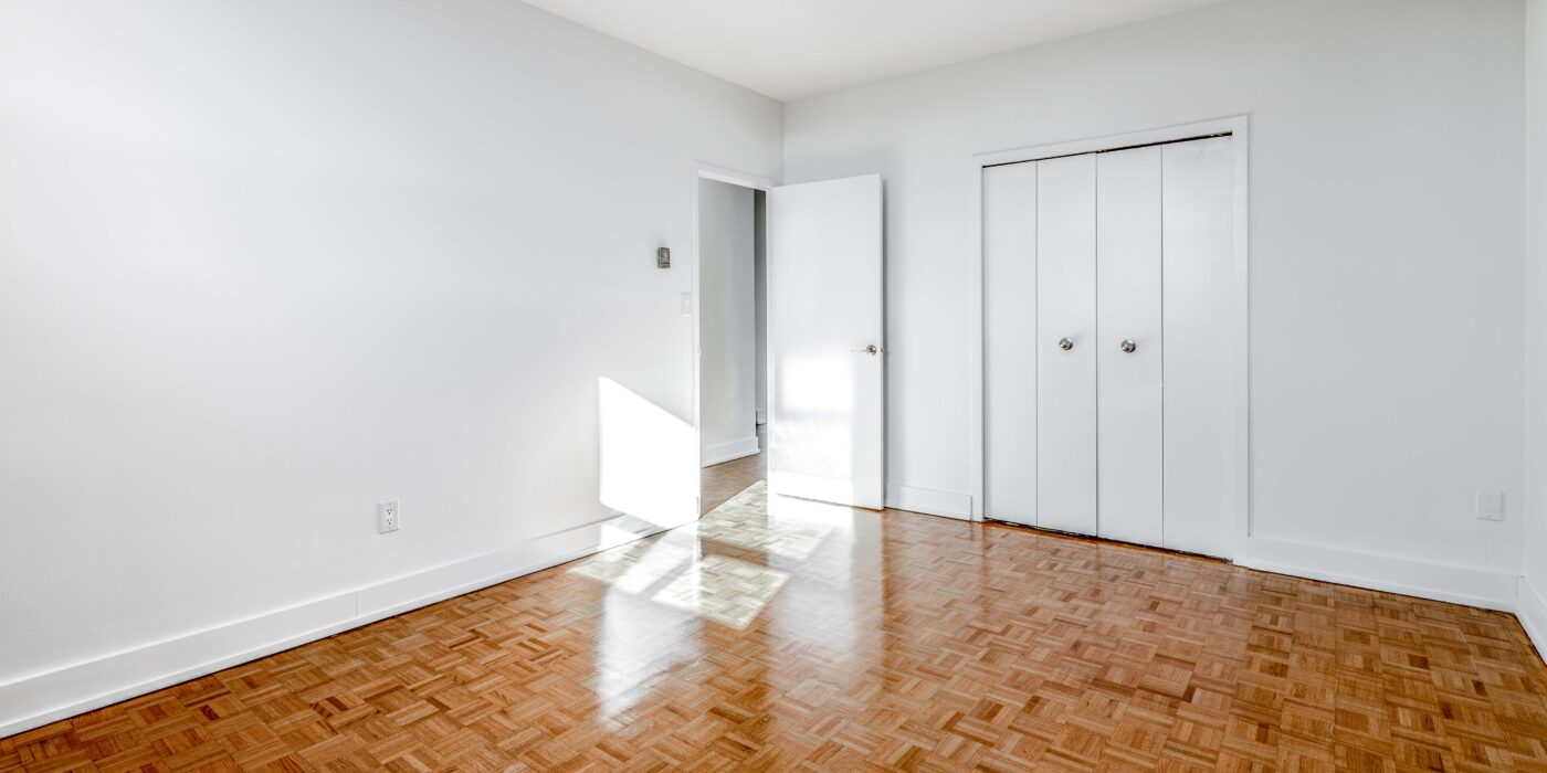 90Eastdale_INT_Model_2Bed_PrimaryBedroom_Oct2025